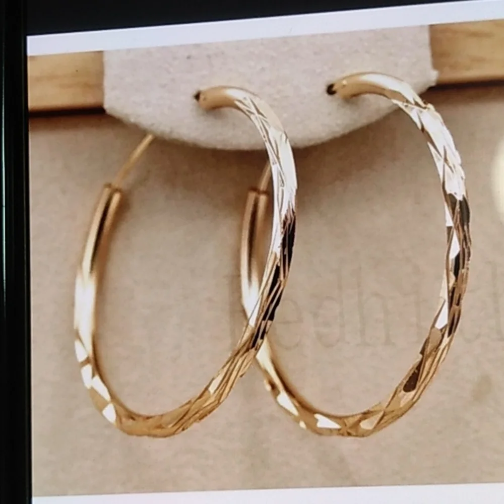 New 1.5 Yellow Gold  Hoop Earrings - Picture 6 of 6